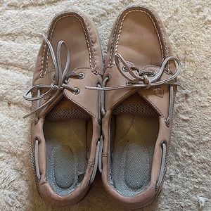 Women’s size 7 Sperrys